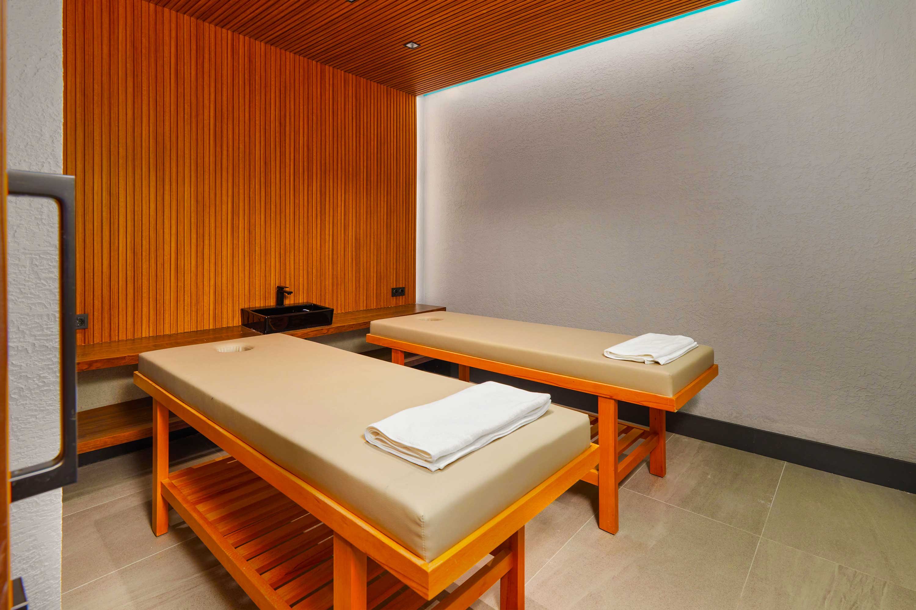 BayView Hills Montenegro, Montenegro